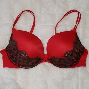 Victoria's Secret 36C bra